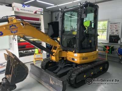 Тонировка  мини экскаватора